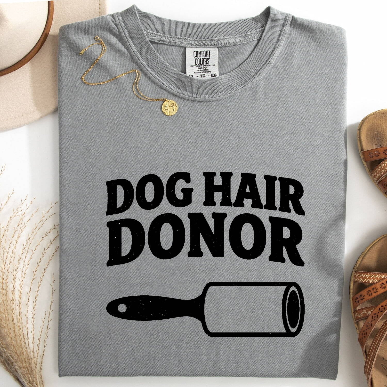 Pet Hair Remover Shirt Dog Companion Gift Women Nostalgic Tee Fur Remover Graphic Funny Dog Mom T-Shirt