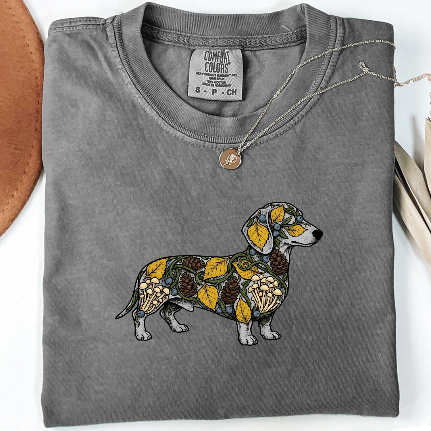 Dachshund Pet Shirt Dog Outdoors Gift Women Leaf Art Tee Wiener Dog T-Shirt Dog Fan Nature Graphic Tshirt Line Art Greenery Tshirt