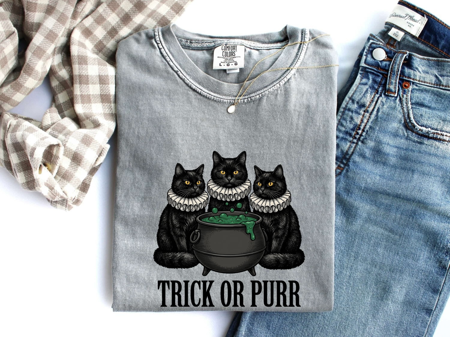 Black Cat Shirt Halloween Pet Owner Gift Women Retro Tee Cat T-Shirt Horror Fan Vintage Tshirt Dog Graphic Dark Witch Cauldron Tshirt