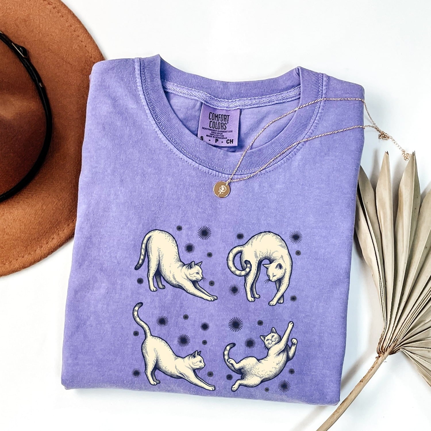 Cute Cats Shirt Cat Pets Gift Women Retro Tee Kitten T-Shirt Cat Fan Feline Tshirt Animal Graphic Sketch Sparkles Tshirt