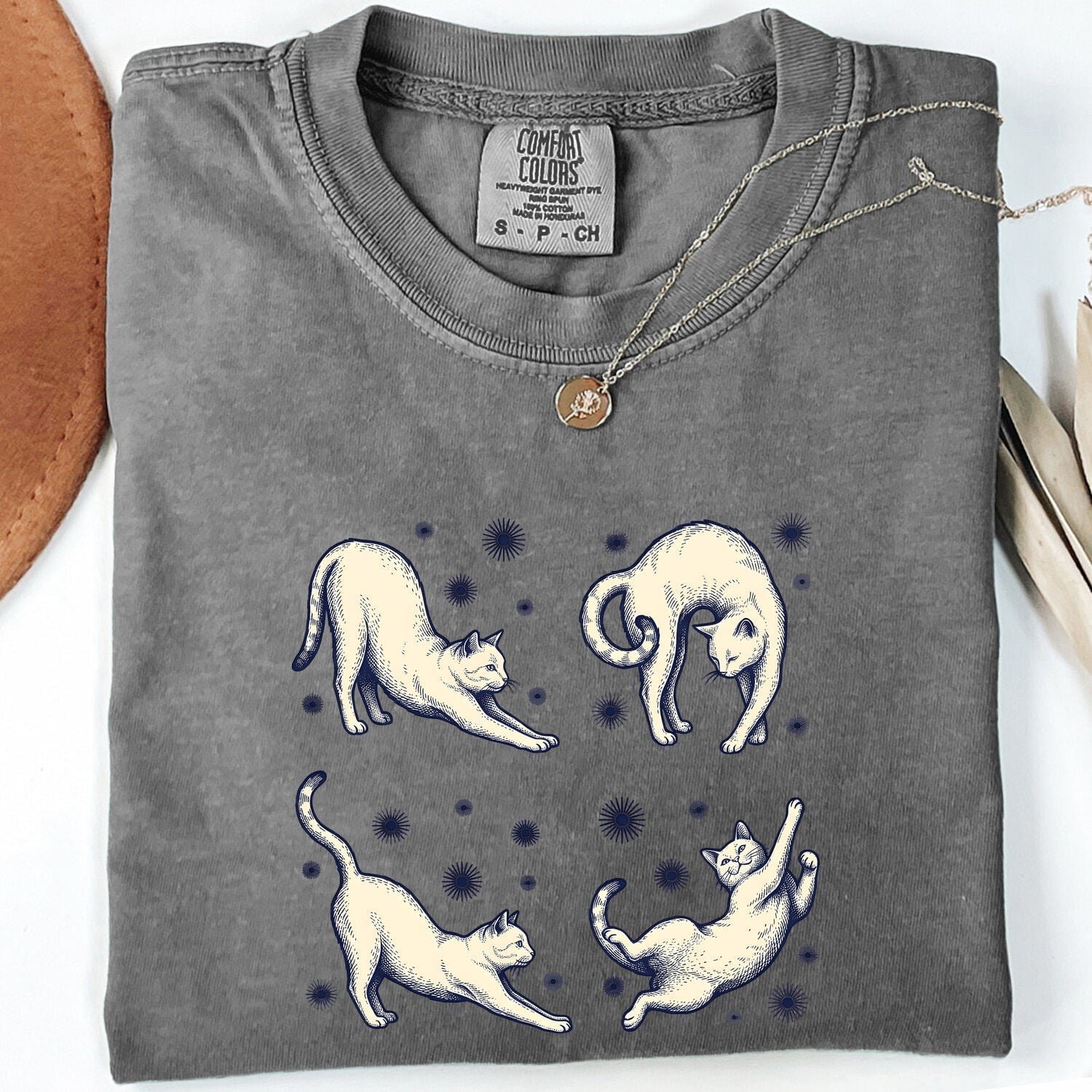 Cute Cats Shirt Cat Pets Gift Women Retro Tee Kitten T-Shirt Cat Fan Feline Tshirt Animal Graphic Sketch Sparkles Tshirt