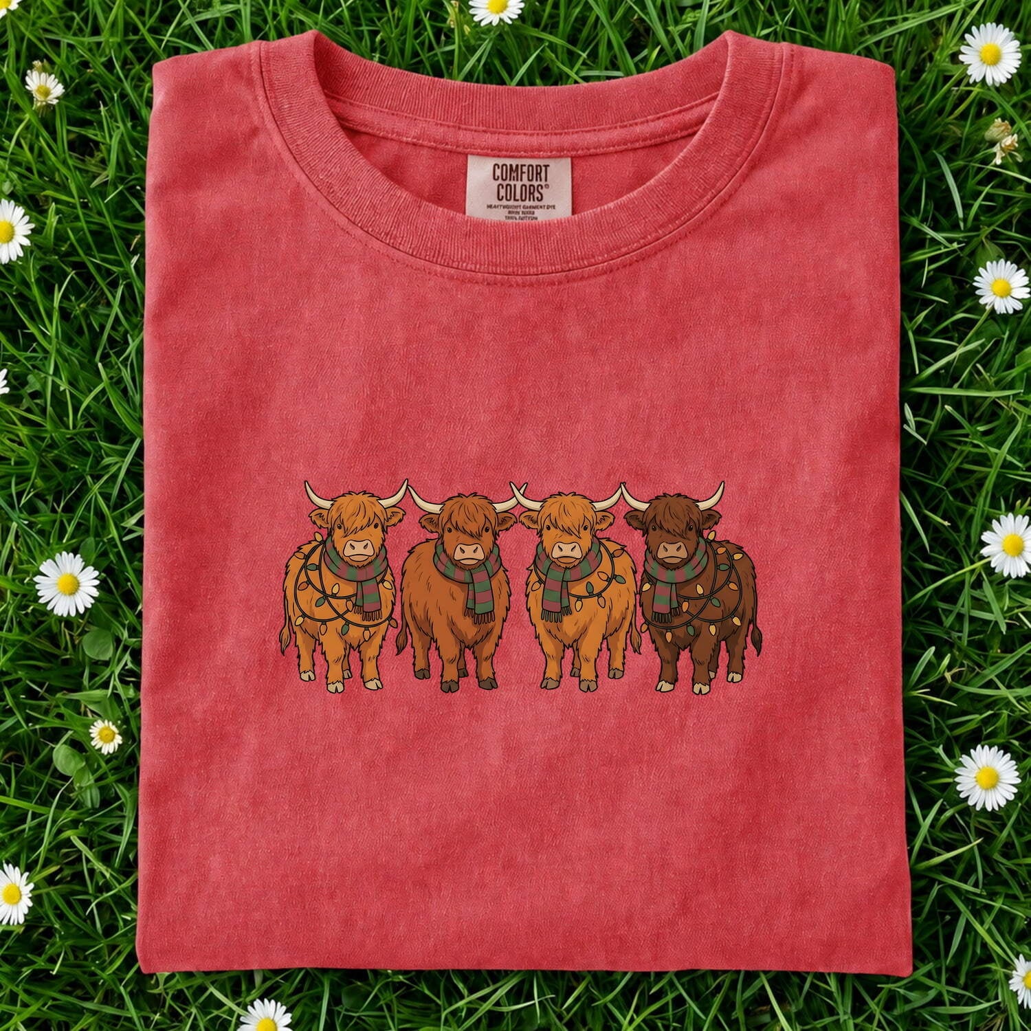 Highland Cattle Shirt Christmas Pets Gift Women Animated Tee Cow T-Shirt Xmas Fan Cartoony Tshirt Animal Graphic Doodle Christmas Lights
