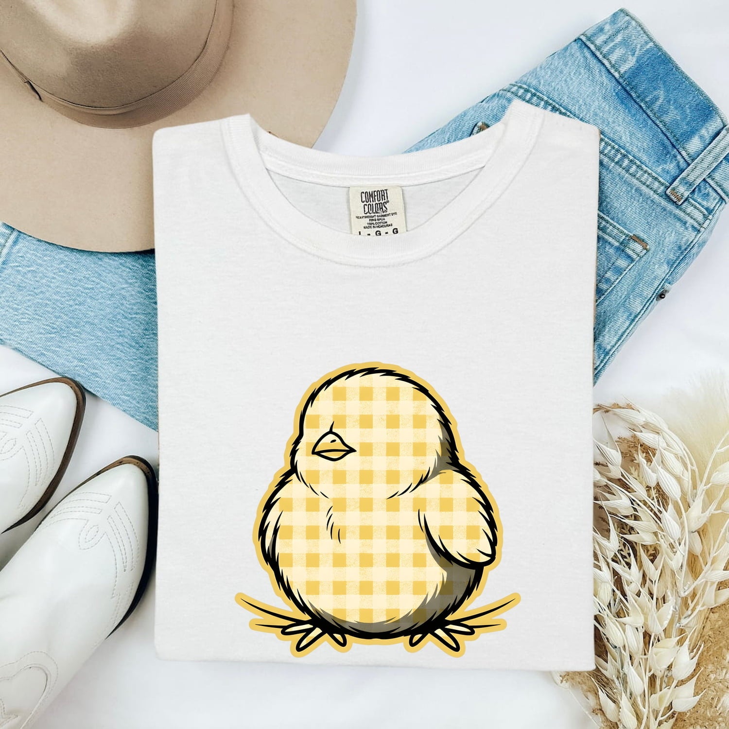 Baby Bird Shirt Easter Pet Gift Women Country Tee Chick T-Shirt Easter Fan Nestling Graphic Rustic Tshirt Classic Gingham Print Tshirt