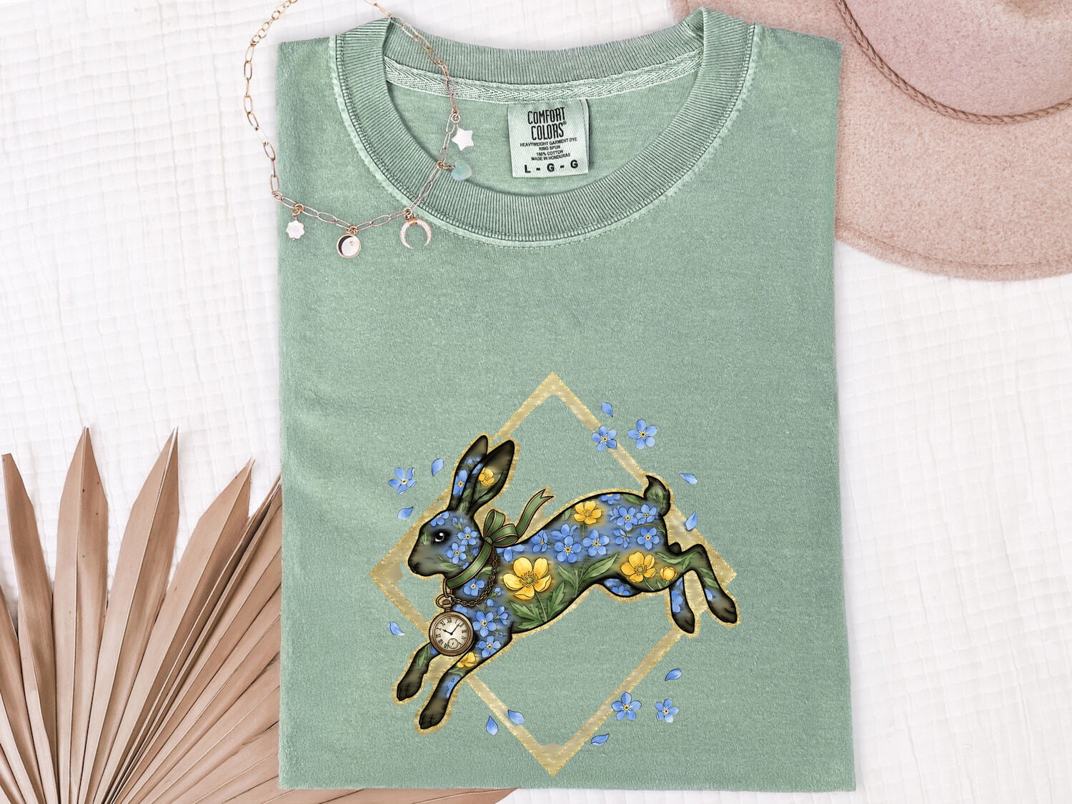 Flower Rabbit Shirt Easter Pet Gift Women Paint Tee Bunny T-Shirt Easter Fan Artistic Tshirt Animal Graphic Retro Watch Tshirt
