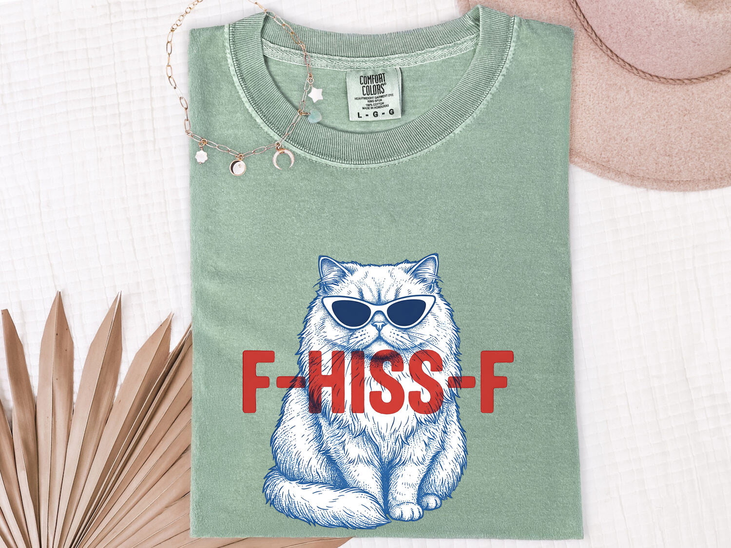 Cat Shades Shirt Cat Humor Gift Women Hand Drawn Tee Sunglasses T-Shirt Kitty Fan Illustrated Tshirt Funny Graphic Retro Large Font Tshirt
