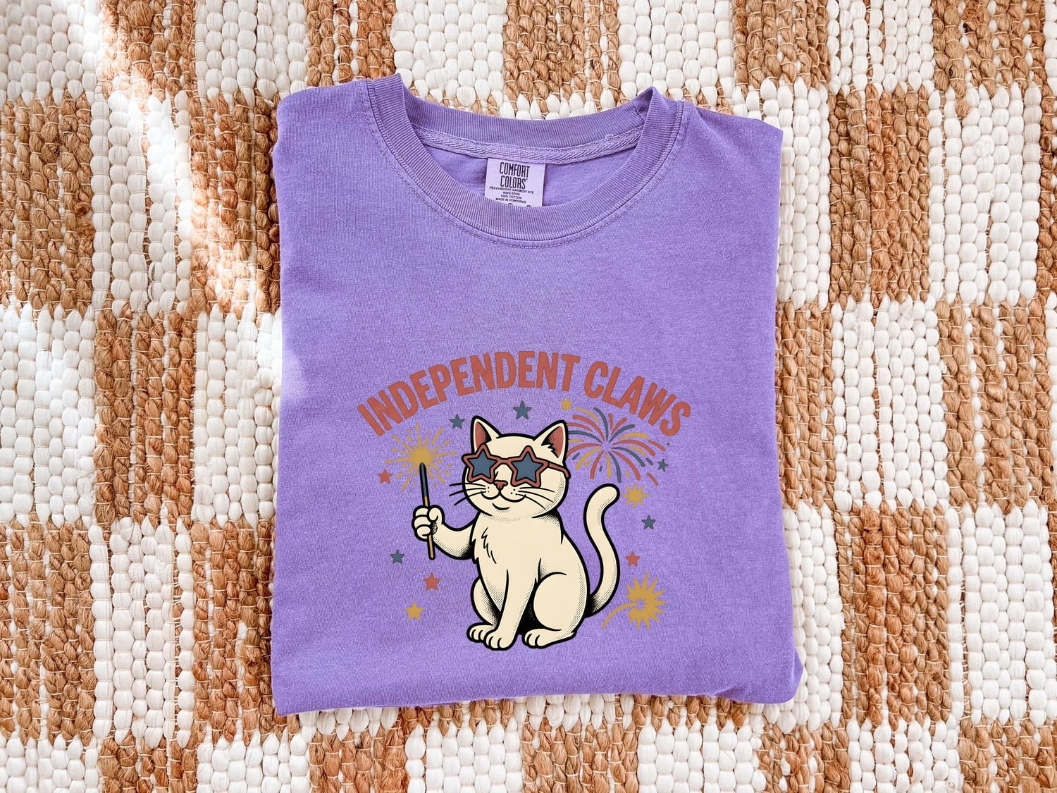 Cat Graphic Shirt America 4Th Of July Patriotic Gift Women Cartoon Tee Kitty T-Shirt Fireworks Fan Vintage Graphic Tshirt Star Spangled