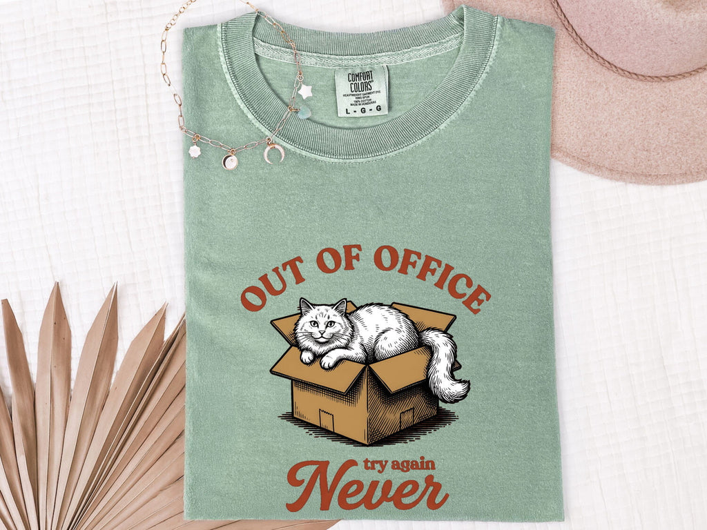 Cat Box Shirt Cat Humor Gift Women Hand Drawn Tee Cat Carrier T-Shirt Cat Fan Feline Tshirt Funny Graphic Vintage Cardboard Box Tshirt