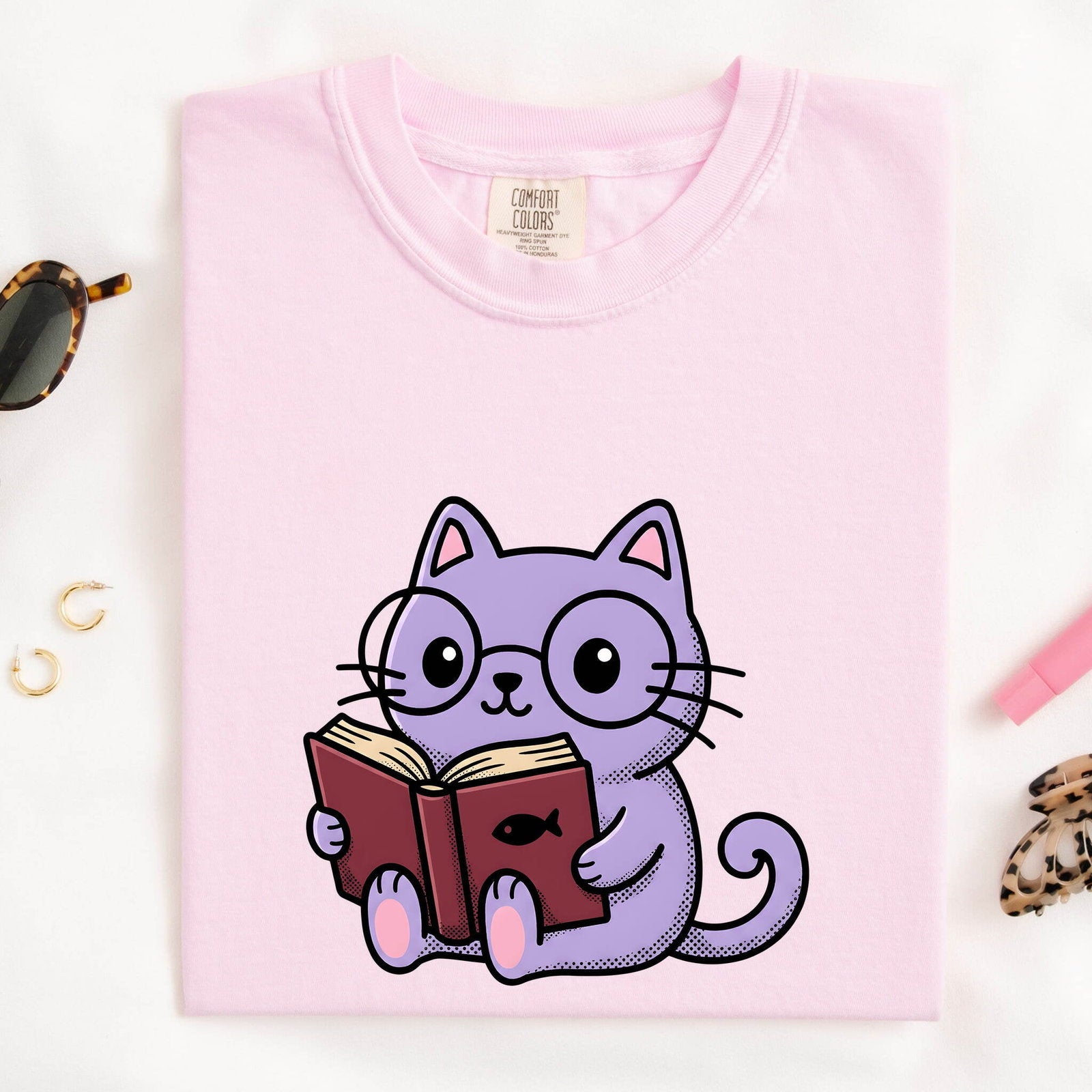 Cat Reading Shirt Cat Bookworm Gift Women Kawaii Tee Kitten T-Shirt Feline Fan Cute Tshirt Bibliophile Graphic Cartoon Glasses Tshirt