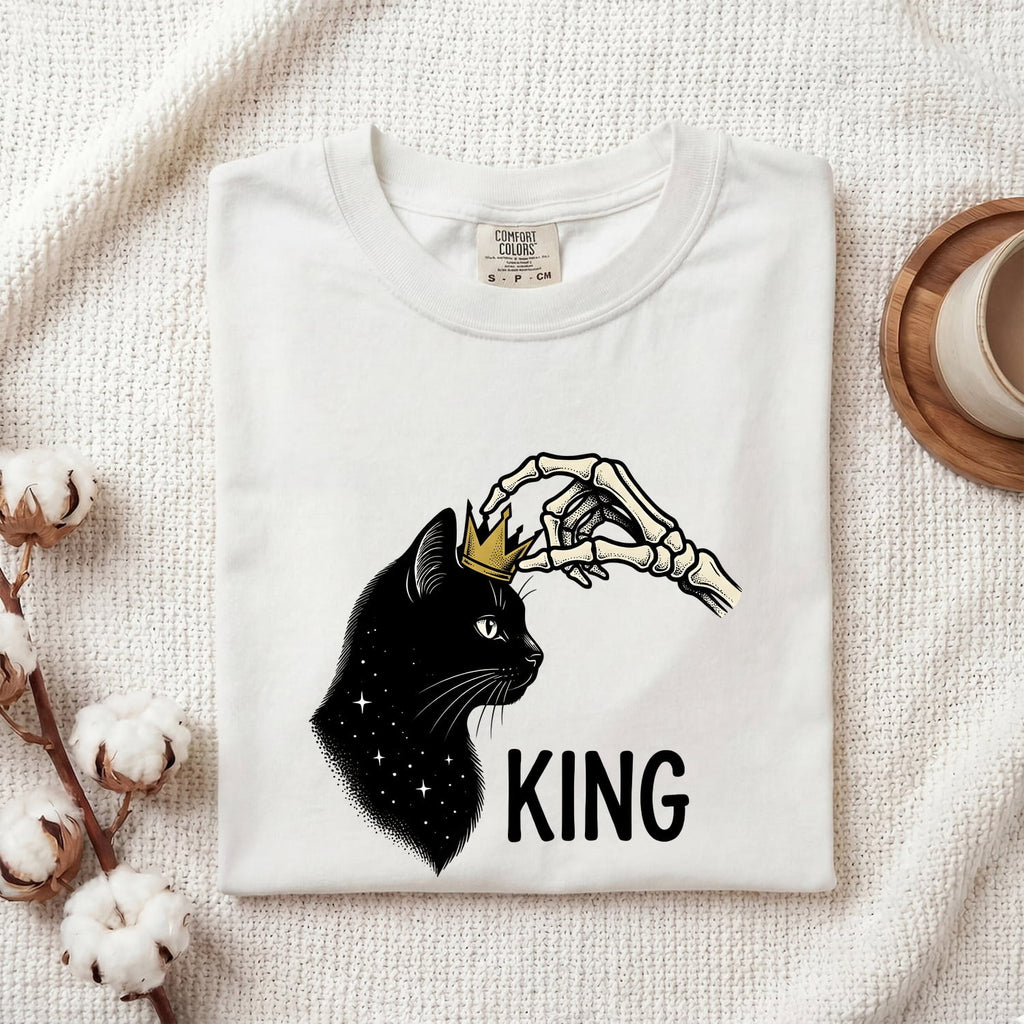 Black Cat Crown Shirt Cat Halloween Gift Women Gothic Tee Cat Crown T-Shirt Cat Fan Dark Tshirt Spooky Graphic Vintage Skeleton Hand Tshirt