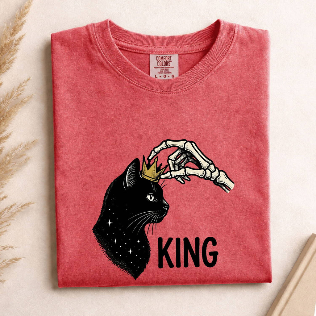 Black Cat Crown Shirt Cat Halloween Gift Women Gothic Tee Cat Crown T-Shirt Cat Fan Dark Tshirt Spooky Graphic Vintage Skeleton Hand Tshirt