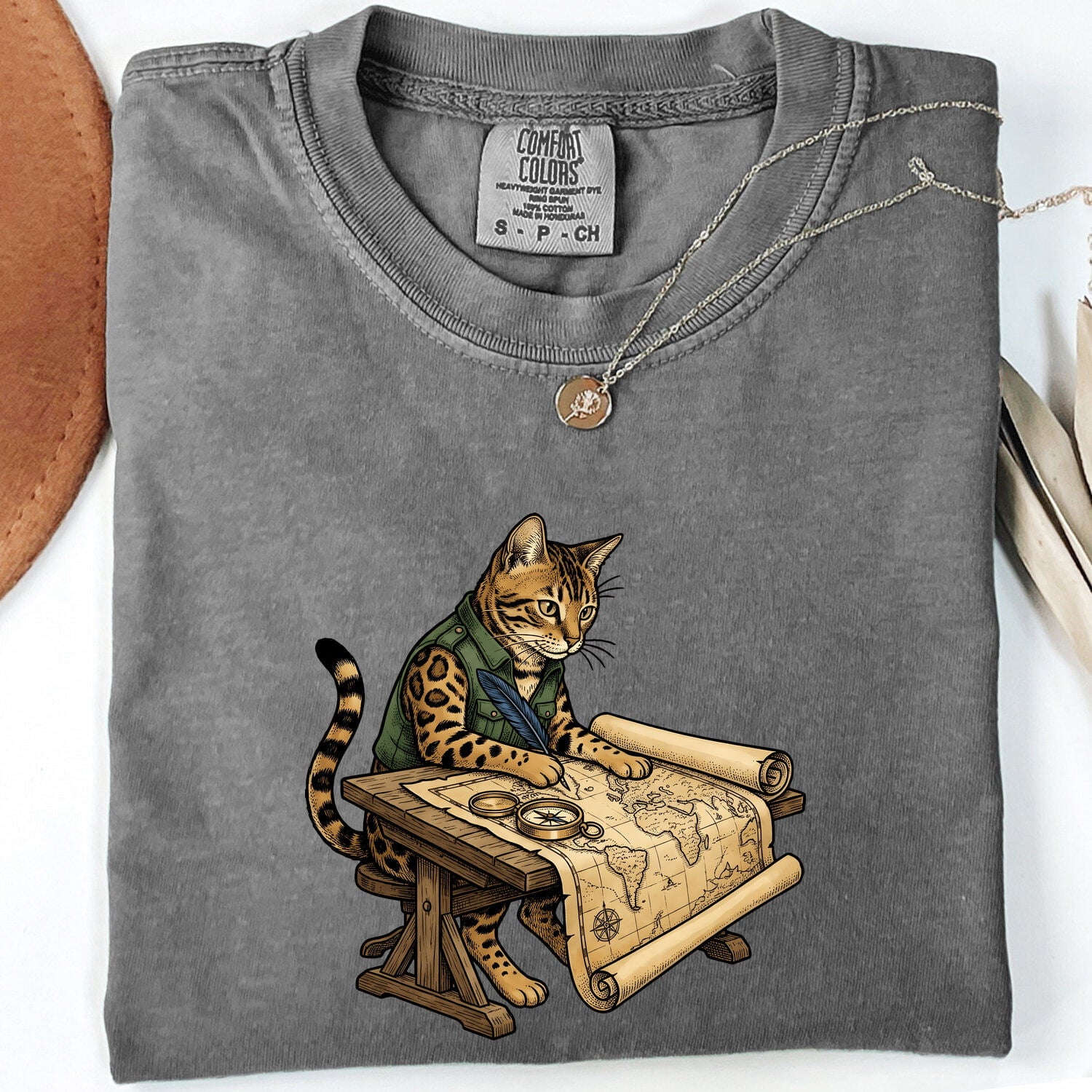 Explorer Cat Shirt Cat Adventure Gift Women Vintage Tee Kitty Cat T-Shirt Feline Fan Retro Tshirt Travel Graphic Hand Drawn Map Tshirt