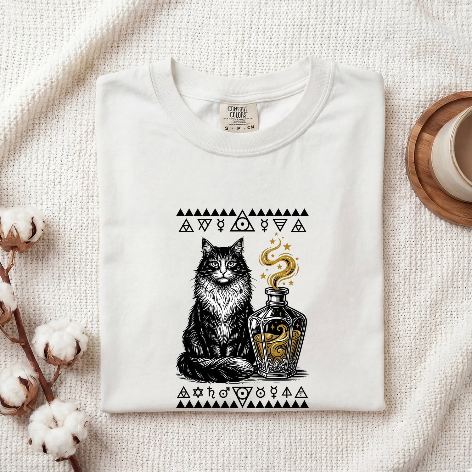 Black Cat Shirt Cat Spell Gift Women Fantasy Tee Cat T-Shirt Feline Fan Whimsical Tshirt Magic Graphic Hand Drawn Elixir Bottle Tshirt