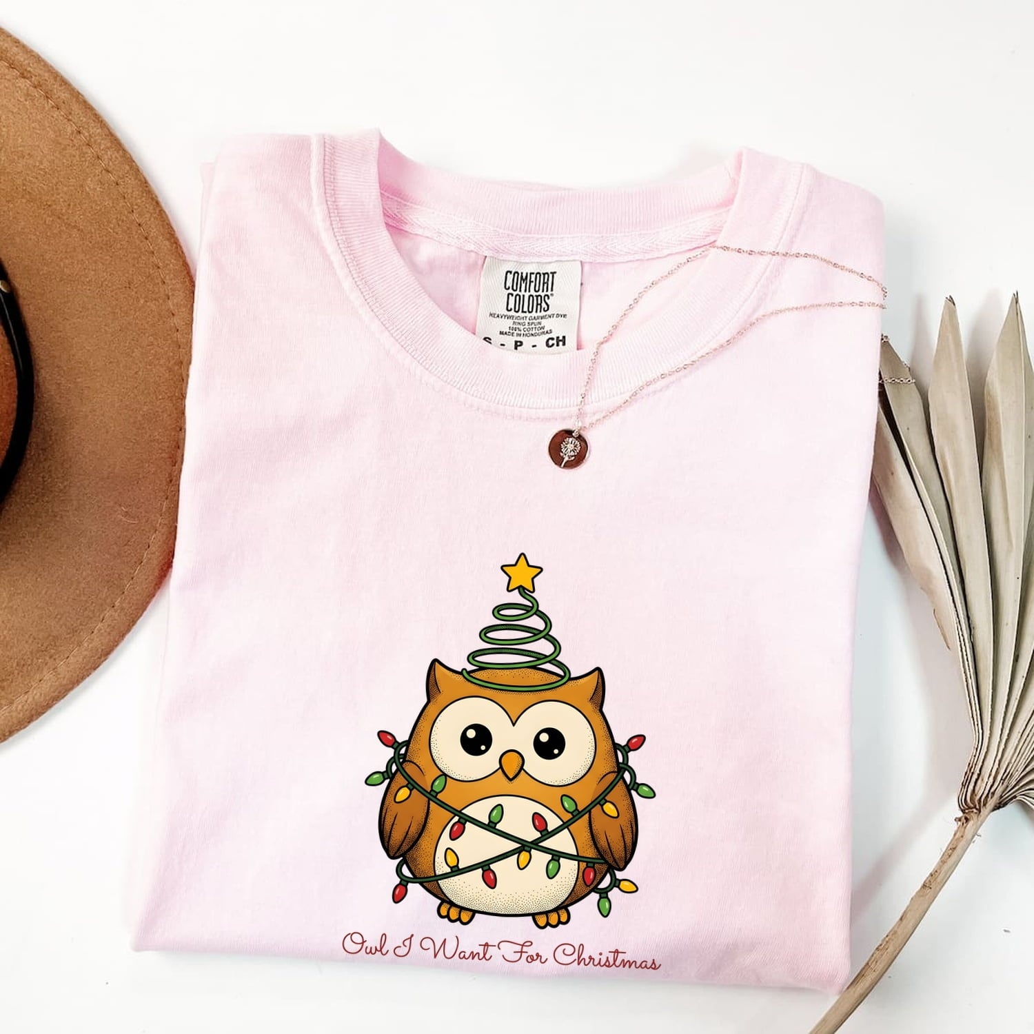Owl Shirt Christmas Pets Gift Women Comic Tee Hoot Owl T-Shirt Xmas Fan Owl Art Tshirt Animal Graphic Sketch Holiday Lights Tshirt