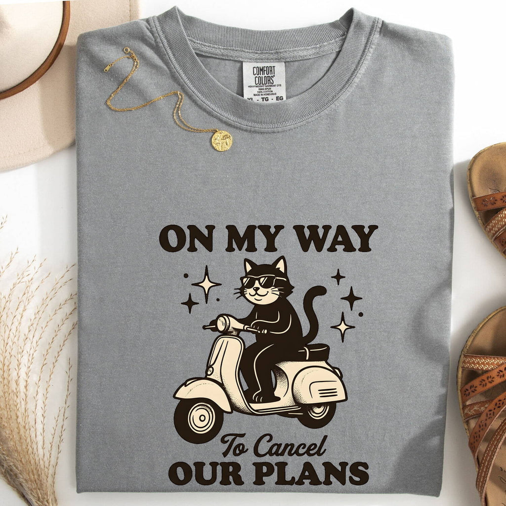 Kitten Scooter Shirt Funny Pet Gift Women Comic Tee Kitten T-Shirt Humor Fan Cartoon Tshirt Animal Graphic Vintage Shades Tshirt