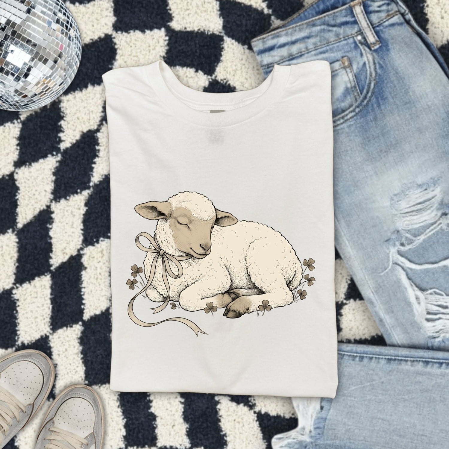 Newborn Lamb Shirt Easter Pet Gift Women Sketch Tee Lamb T-Shirt Easter Fan Sheep Tshirt Animal Graphic Retro Shamrock Tshirt