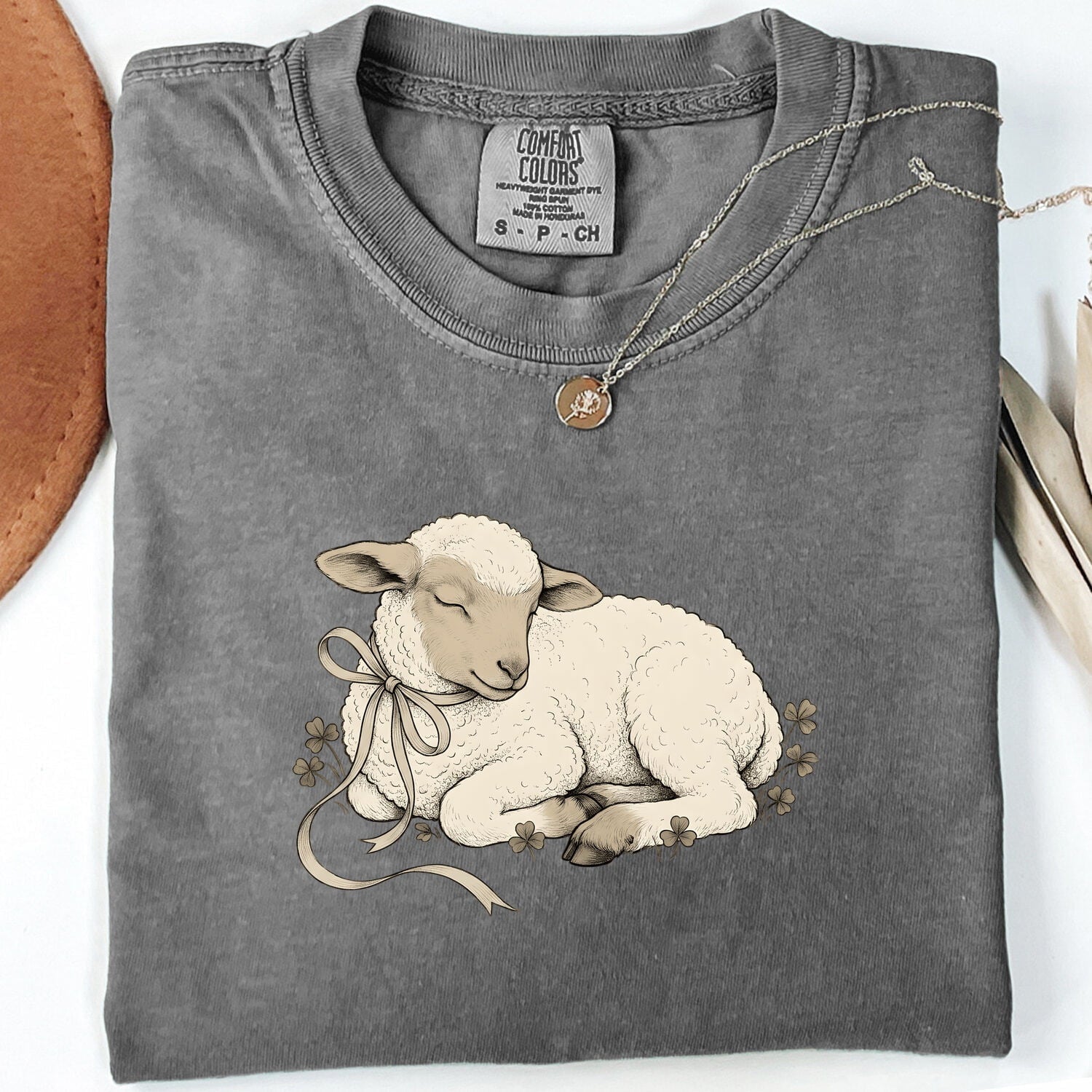 Newborn Lamb Shirt Easter Pet Gift Women Sketch Tee Lamb T-Shirt Easter Fan Sheep Tshirt Animal Graphic Retro Shamrock Tshirt