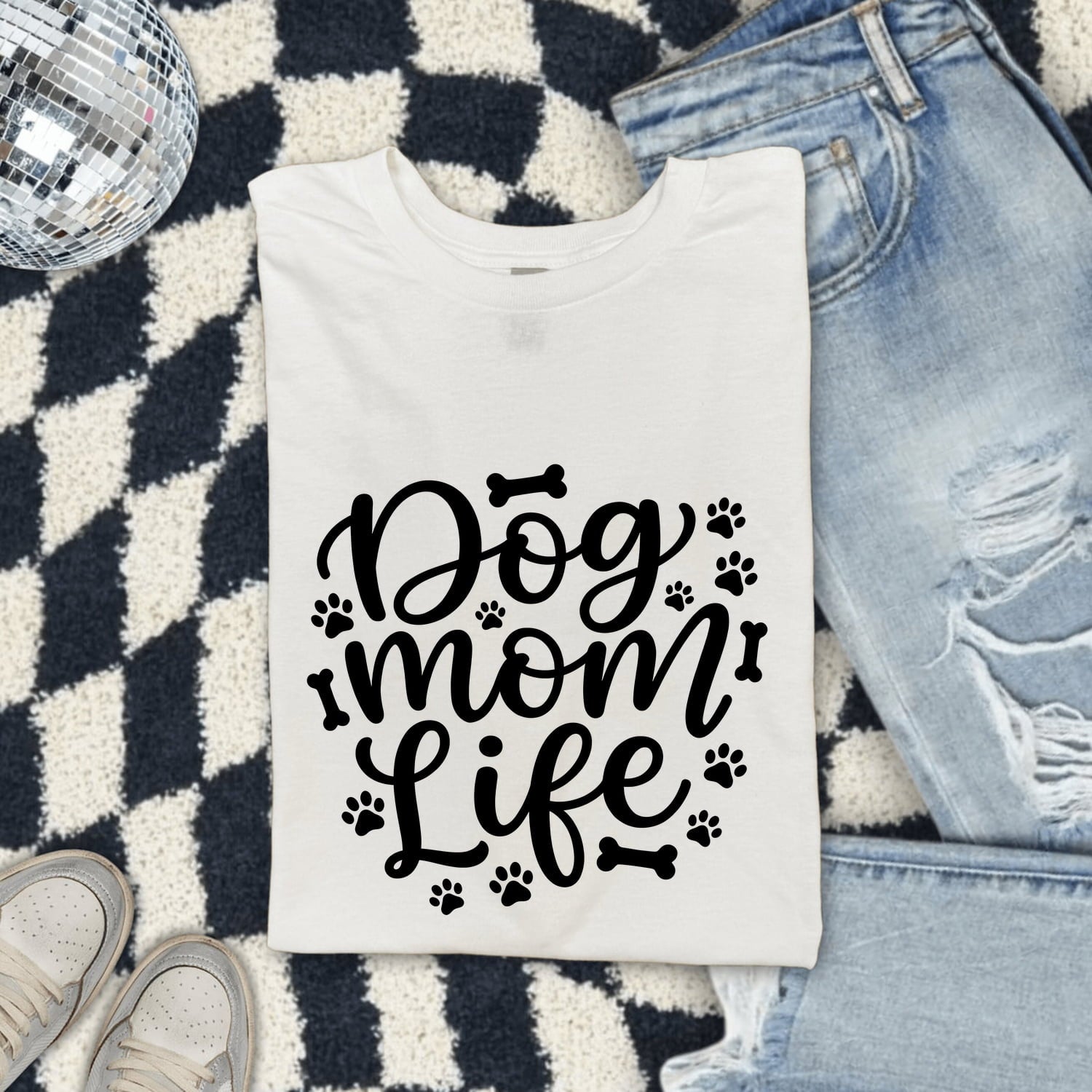 Dog Mom Shirt Dog Mom Pet Gift Women Cartoon Tee Dog Mama T-Shirt Dog Mom Fan Puppy Tshirt Animal Graphic Contemporary Paw Marks Tshirt