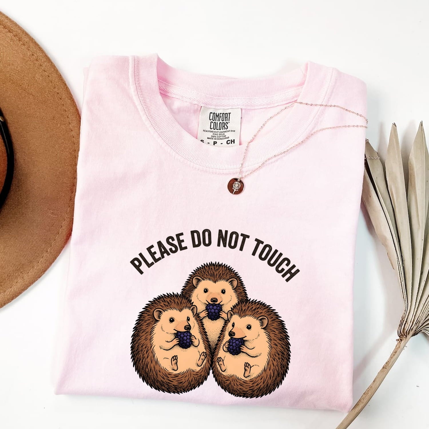 Hedgehog Shirt for Women – Funny Quirky Cartoon Apple Meme Graphic Tee