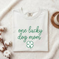 Canine Mom Text Shirt St Patrick's Day Companion Gift Women Fresh Tee Dog Mom T-Shirt Shamrock Fan Cute Tshirt Pet Graphic Neat Four Leaf