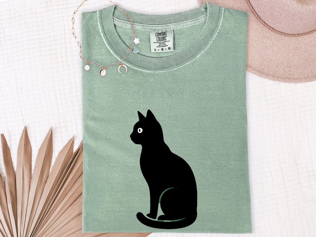 Ebony Cat Shirt Cat Companion Gift Women Plain Tee Black Cat T-Shirt Cat Fan Simple Tshirt Friend Graphic Trendy Form Tshirt