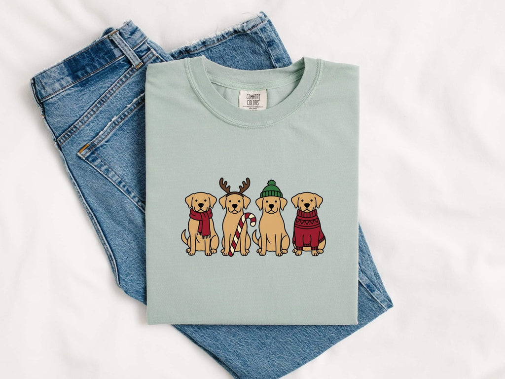 Labrador Dog Shirt Dog Xmas Gift Women Cartoonish Tee Labradors T-Shirt Dog Fan Labrador Tshirt Holiday Graphic Sleek Christmas Outfit