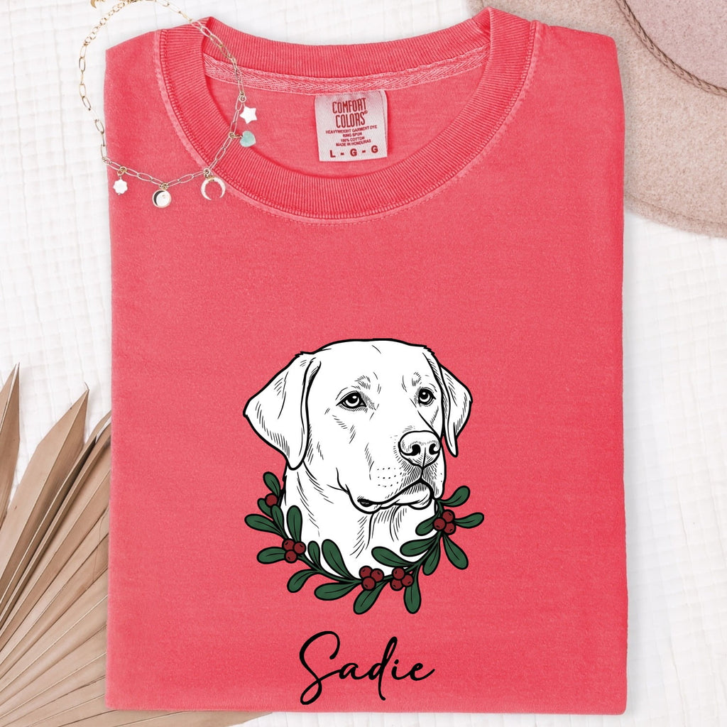 Retriever Dog Shirt Dog Seasonal Gift Women Vintage Tee Retriever T-Shirt Dog Fan Retro Tshirt Winter Graphic Simple Winter Wreath Tshirt