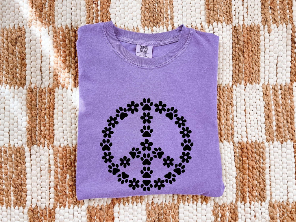 Paw Print Peace Shirt Dog Bohemian Gift Women Tribal Tee Peace Sign T-Shirt Dog Fan Tribalism Tshirt Hippie Graphic Clean Daisy Petals