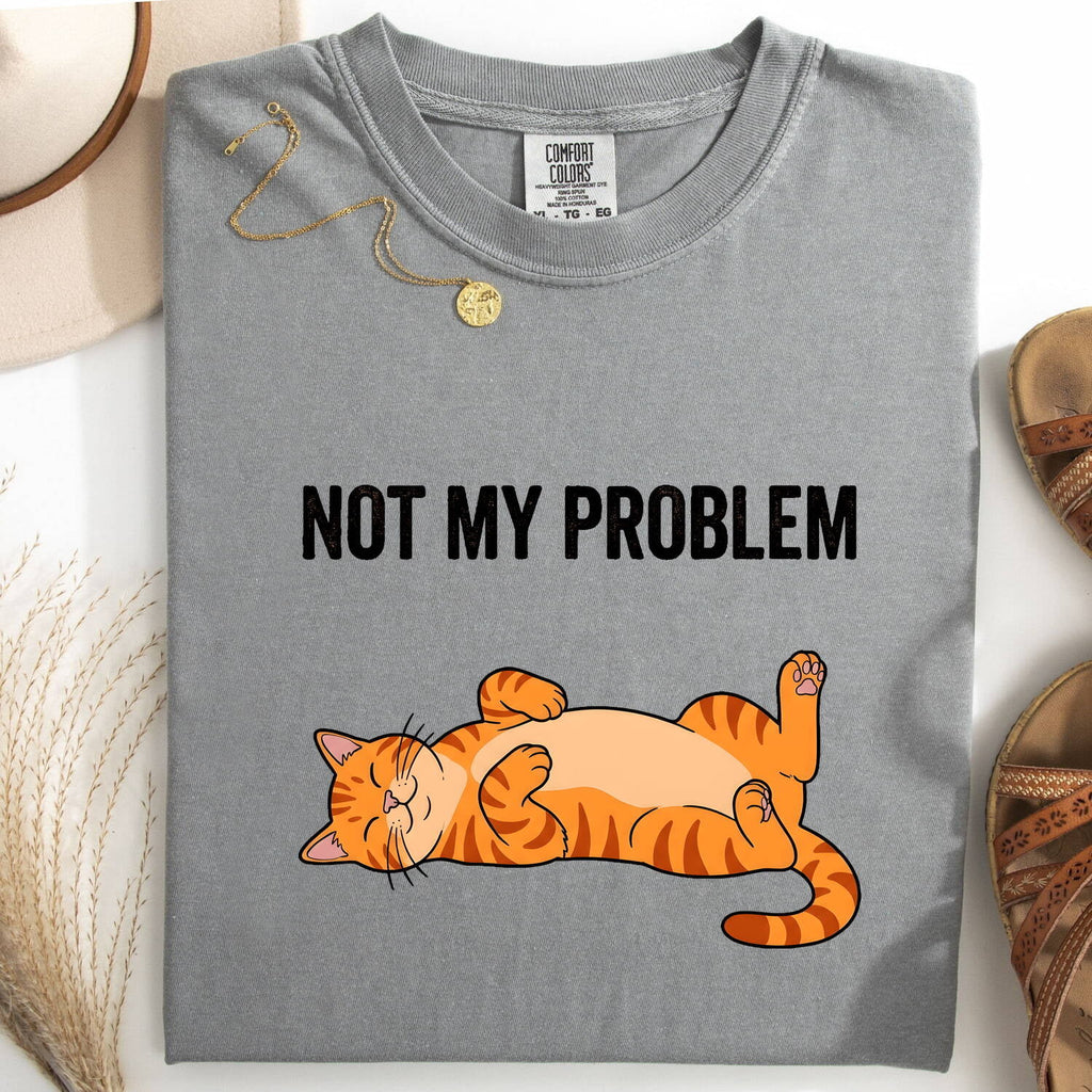 Orange Tabby Cat Shirt Cat Humor Gift Women Cartoon Tee Kitty T-Shirt Feline Fan Cartoonish Tshirt Funny Graphic Minimalist Relaxed Pose