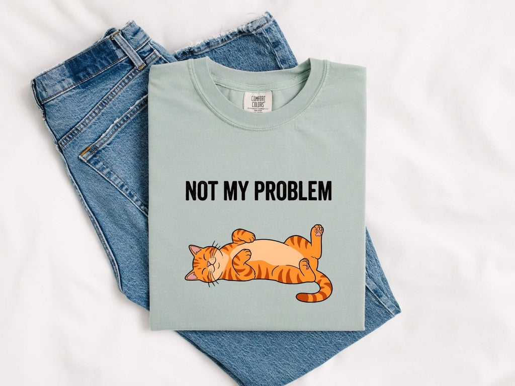 Orange Tabby Cat Shirt Cat Humor Gift Women Cartoon Tee Kitty T-Shirt Feline Fan Cartoonish Tshirt Funny Graphic Minimalist Relaxed Pose