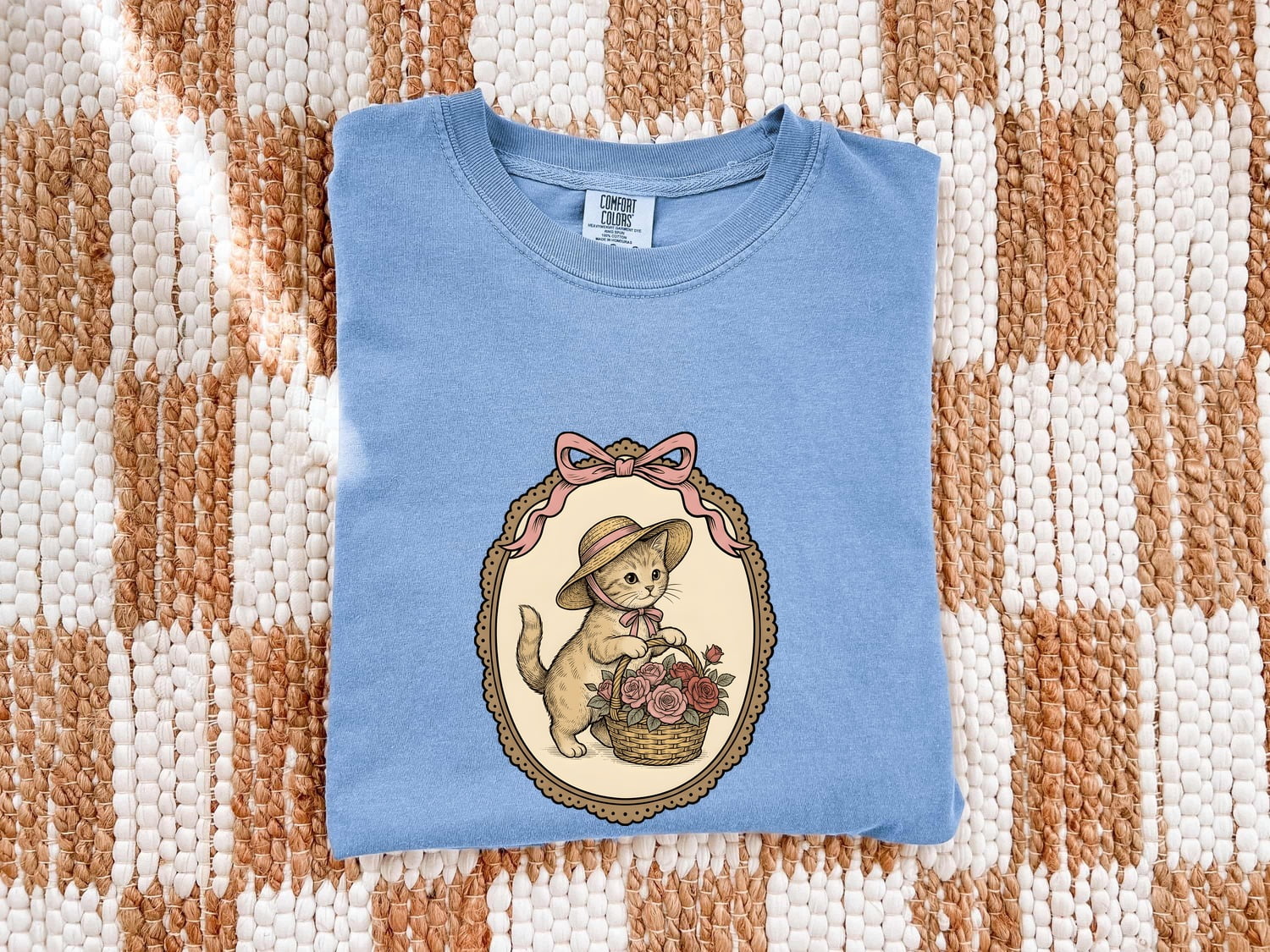 Kitten Basket Shirt Cat Garden Gift Women Vintage Tee Cat Bed T-Shirt Cat Fan Feline Tshirt Floral Graphic Line Art Roses Tshirt