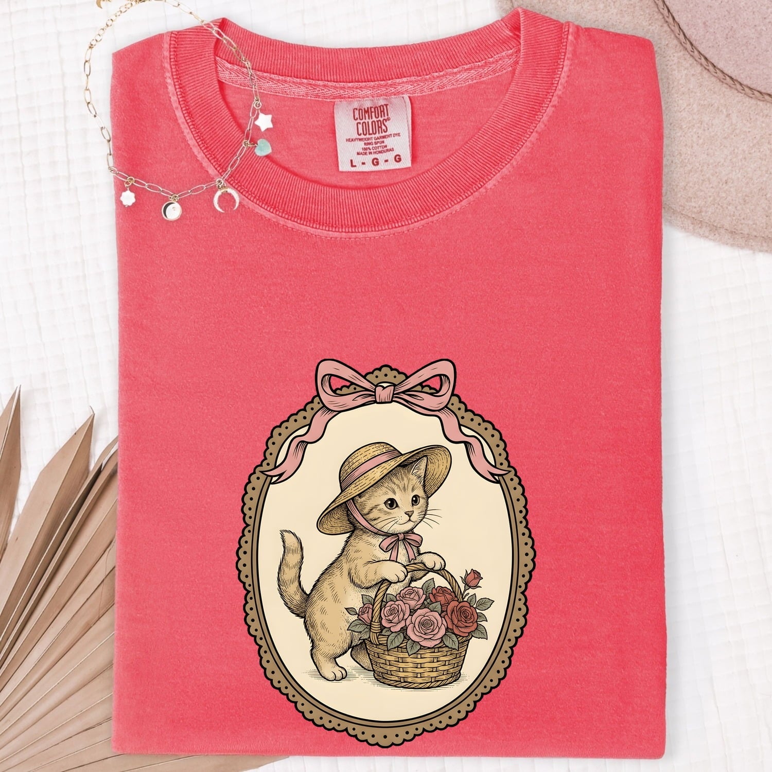 Kitten Basket Shirt Cat Garden Gift Women Vintage Tee Cat Bed T-Shirt Cat Fan Feline Tshirt Floral Graphic Line Art Roses Tshirt