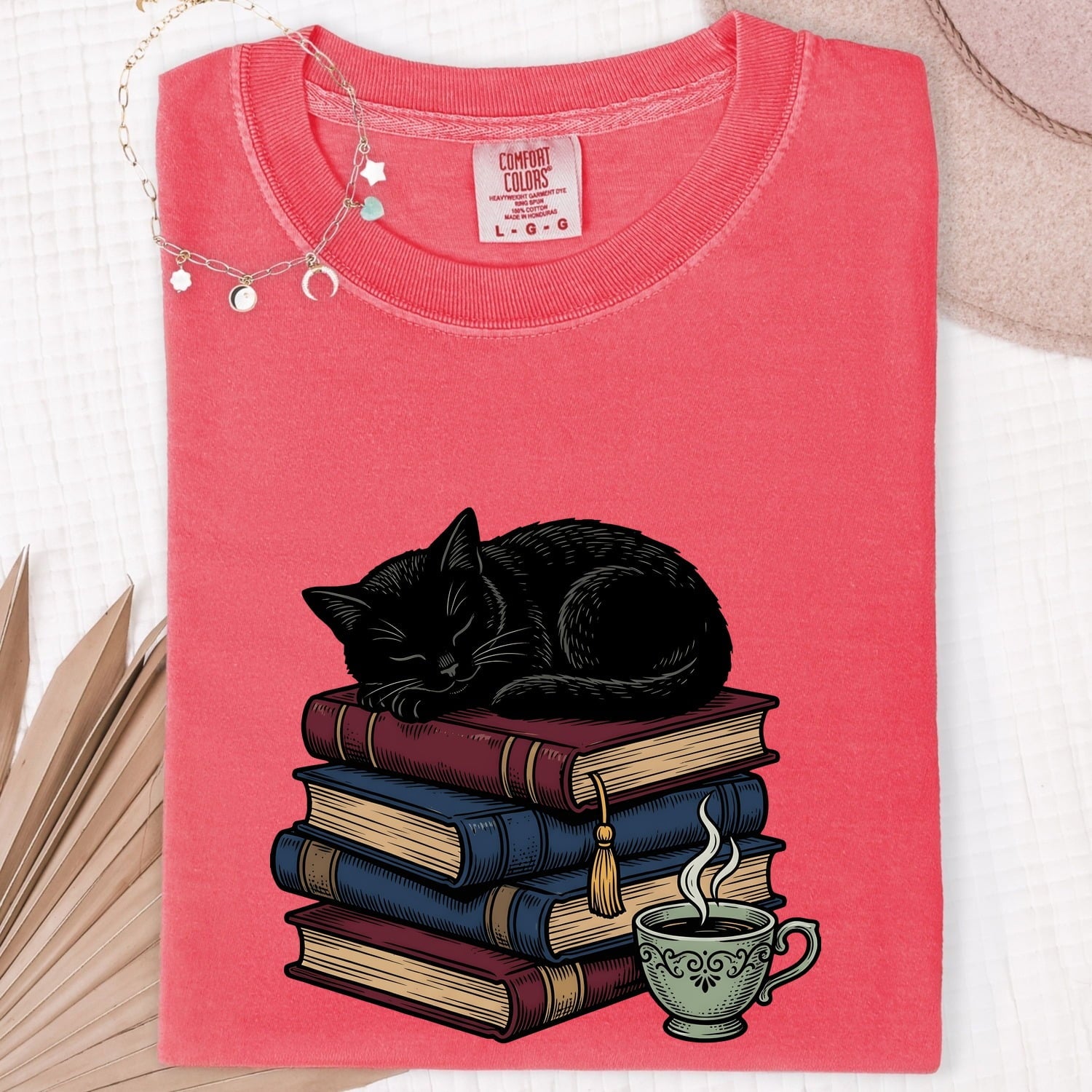 Black Feline Shirt Cat Literature Gift Women Line Art Tee Cat T-Shirt Cat Fan Feline Art Tshirt Book Graphic Classic Book Stack Tshirt