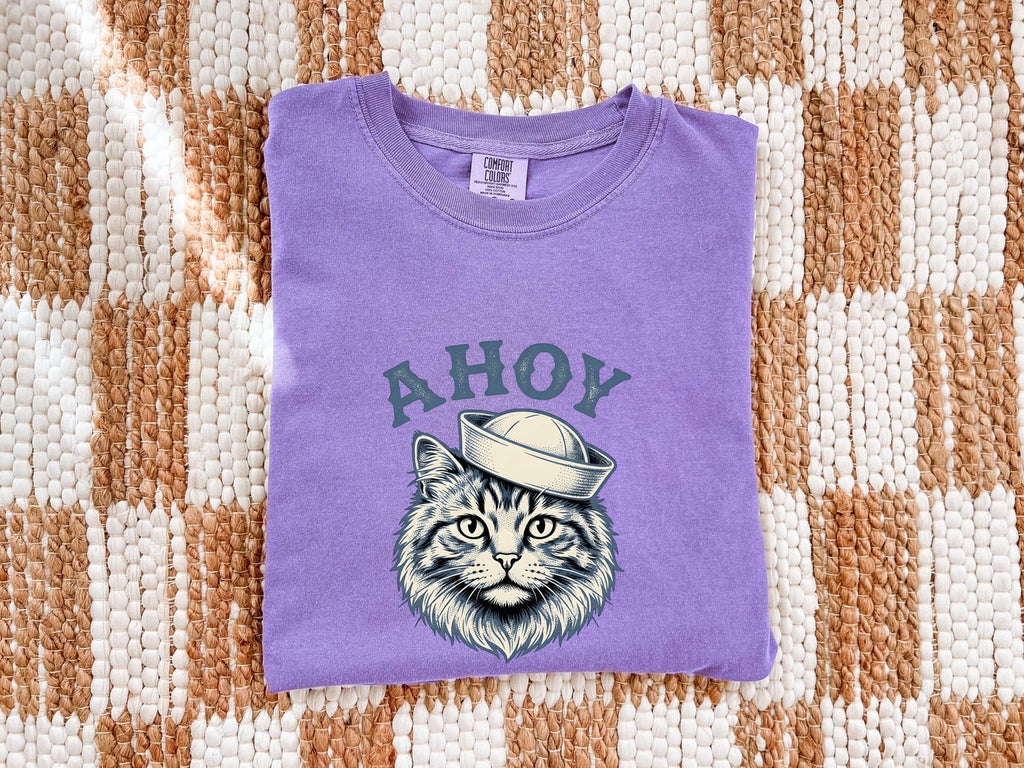 Sailor Cat Shirt Cat Nautical Gift Women Vintage Tee Kitty Cat T-Shirt Cat Fan Retro Tshirt Maritime Graphic Hand Drawn Sailor Hat Tshirt