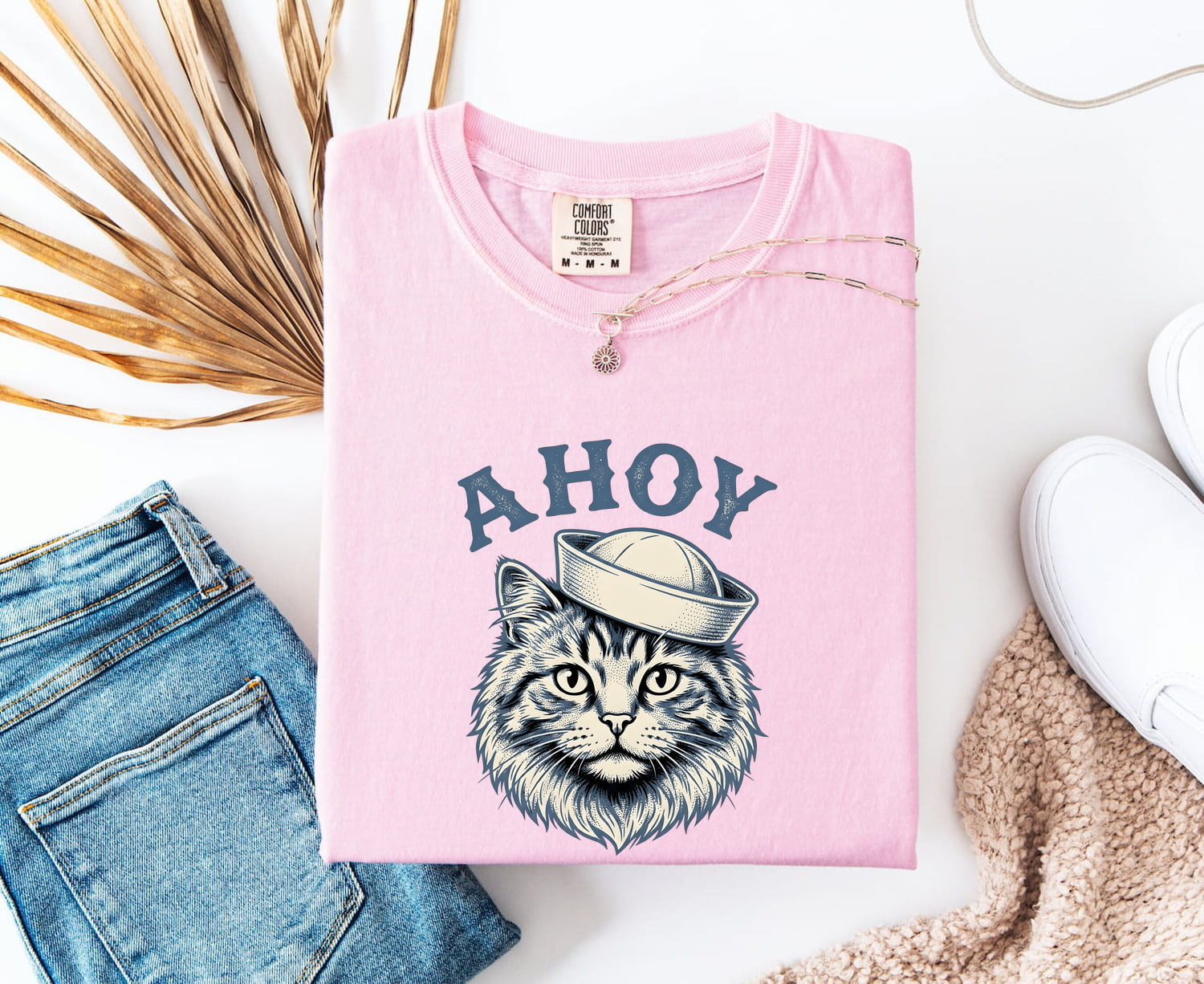 Sailor Cat Shirt Cat Nautical Gift Women Vintage Tee Kitty Cat T-Shirt Cat Fan Retro Tshirt Maritime Graphic Hand Drawn Sailor Hat Tshirt