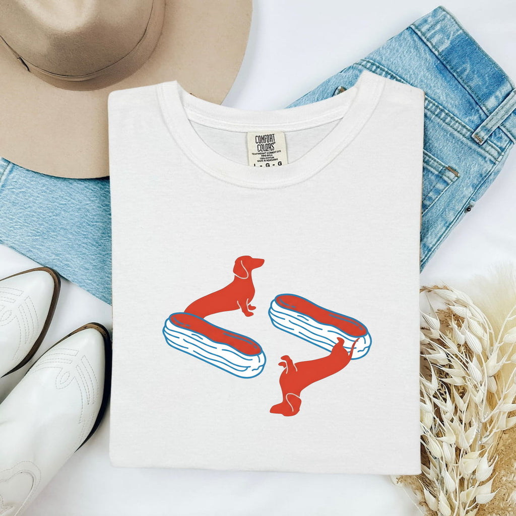 Dachshund Shirt for Women – Minimal Pop Art Eclair Pastry Wiener Dog Graphic Tee